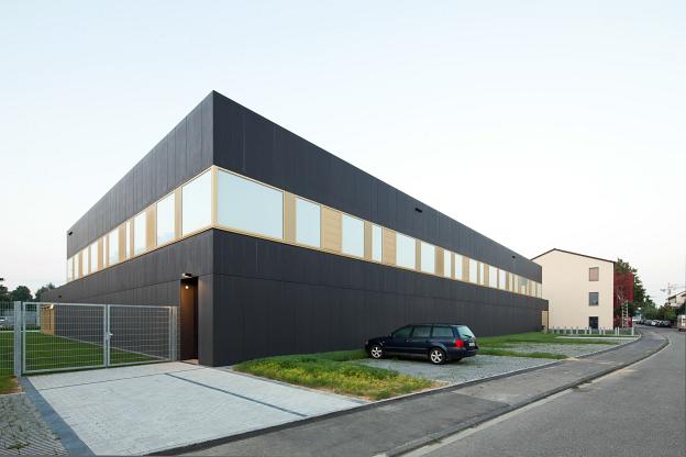 Sporthalle und Betreuungszentrum, Lauffen a. N. // mvm+starke architekten